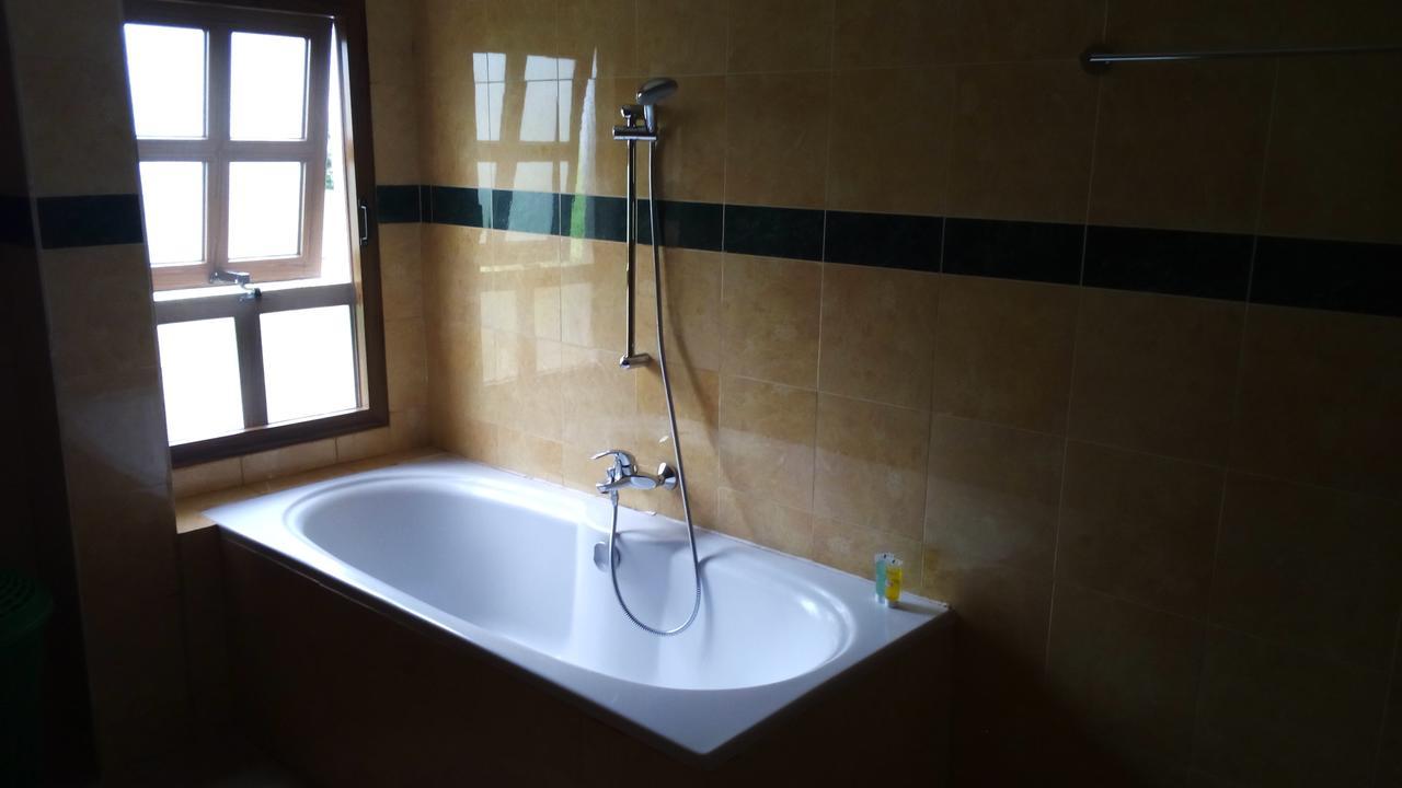 White Horse Inn Kabale Exteriér fotografie